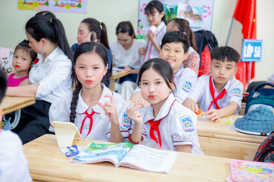 Hành lang lớp học